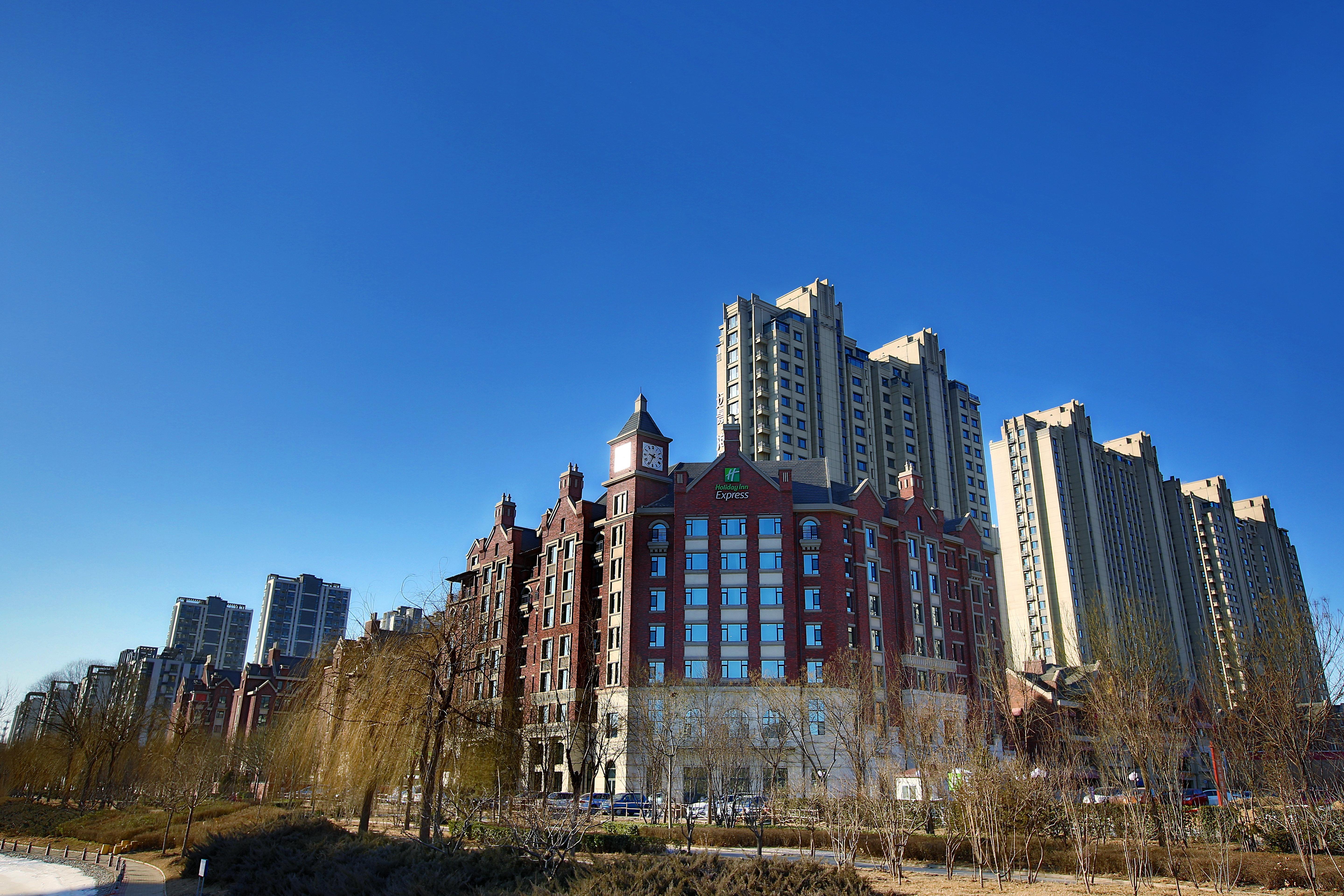 Holiday Inn Express Langfang Park View By Ihg Eksteriør billede